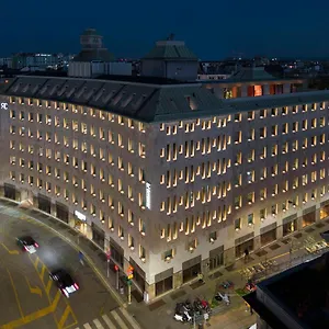 מלון Radisson Collection Hotel, Santa Sofia, מילאנו
