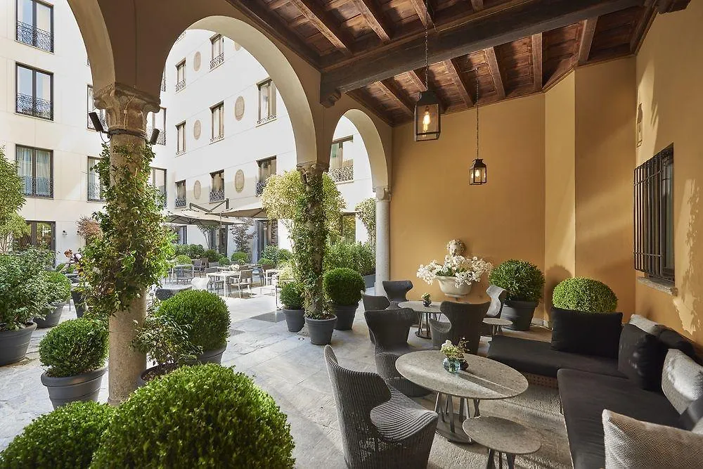 מלון Mandarin Oriental, מילאנו 5*,