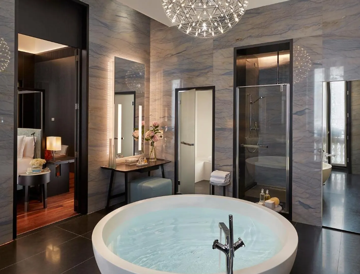 Отель Mandarin Oriental, Милан