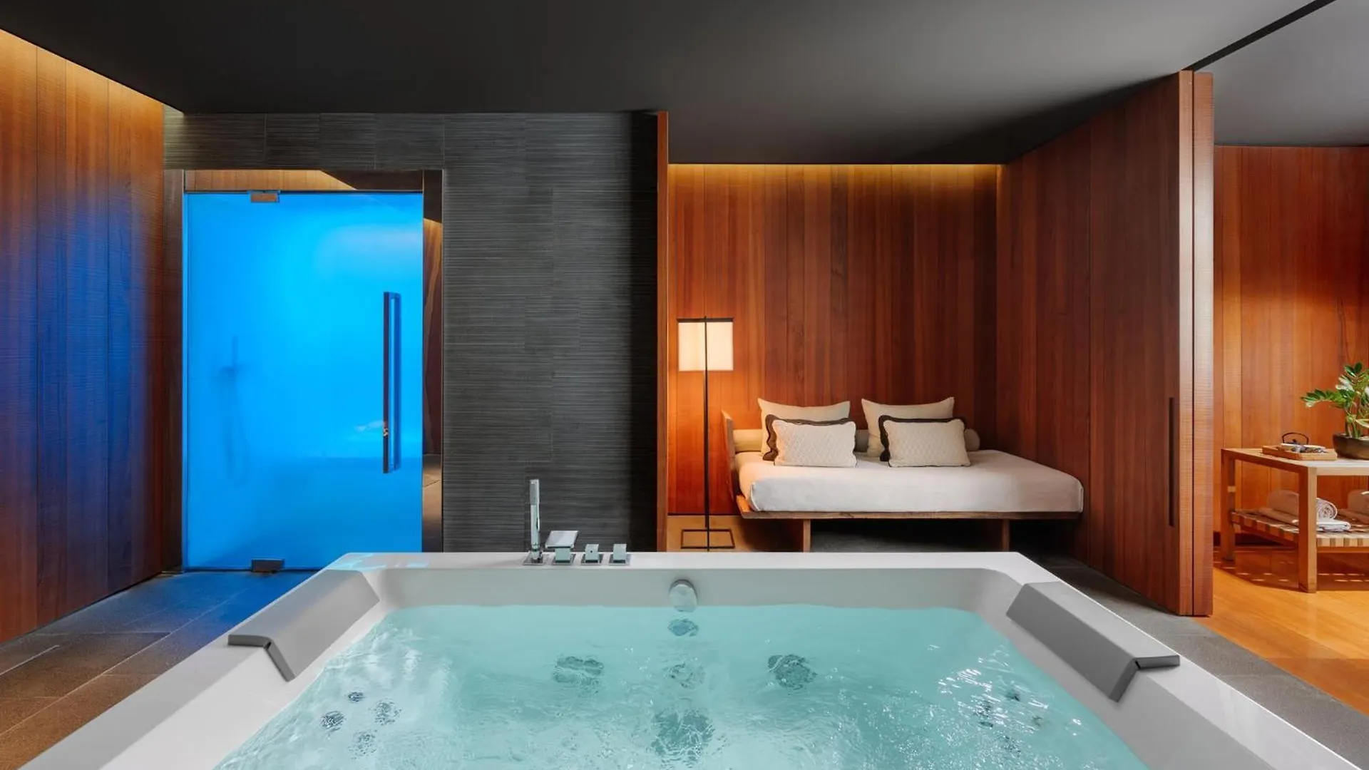 Отель Mandarin Oriental, Милан