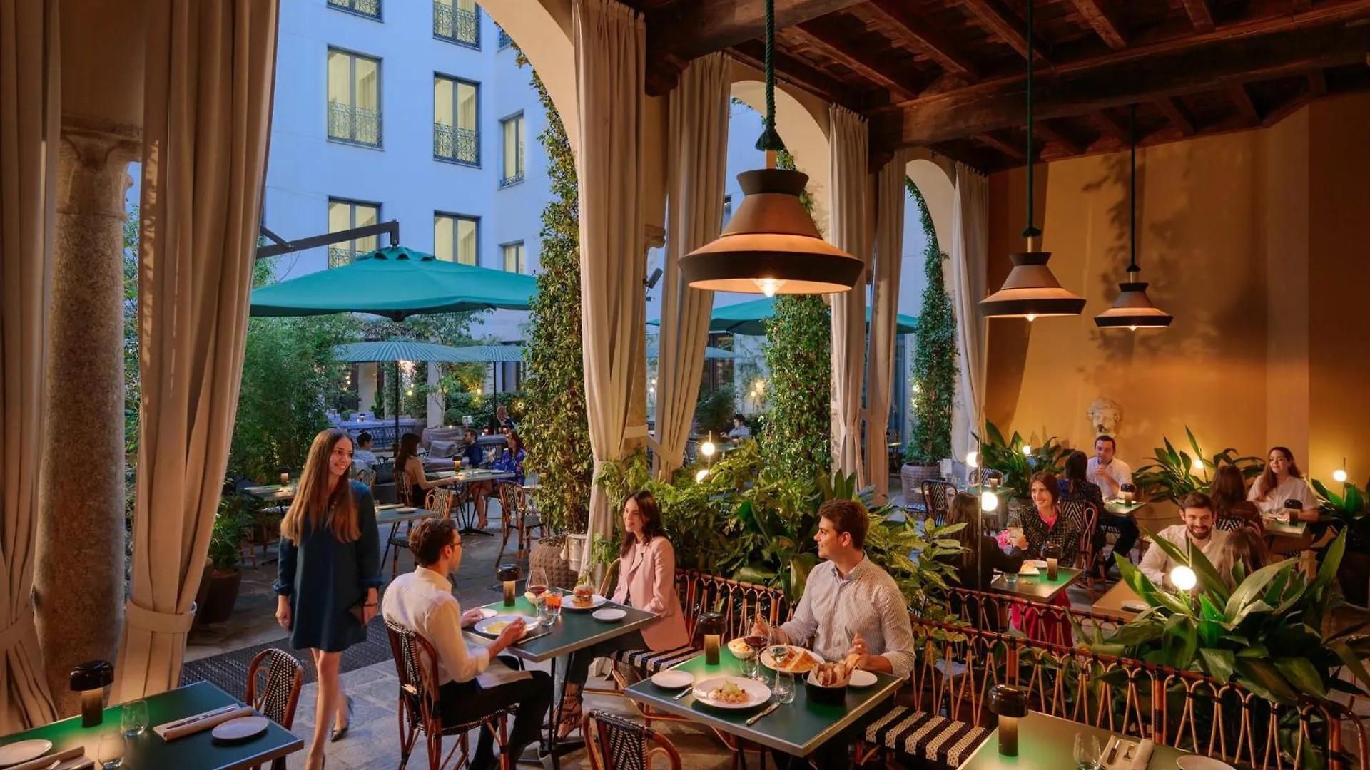 Отель Mandarin Oriental, Милан
